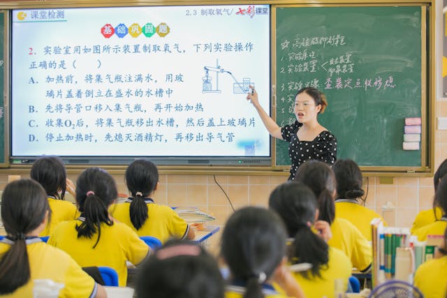 Aprendizado do mandarim. Ensino de matemática na China. 